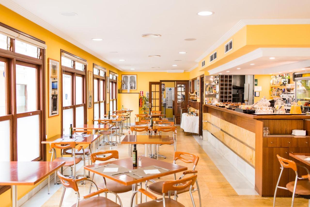 Hostal Ciutadella Ciutadella  Esterno foto