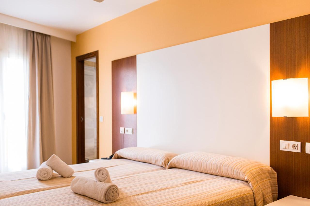 Hostal Ciutadella Ciutadella  Esterno foto