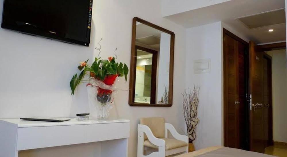 Hostal Ciutadella Ciutadella  Esterno foto