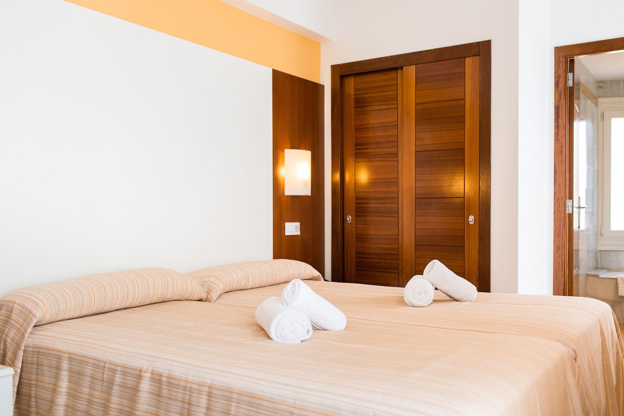 Hostal Ciutadella Ciutadella  Esterno foto