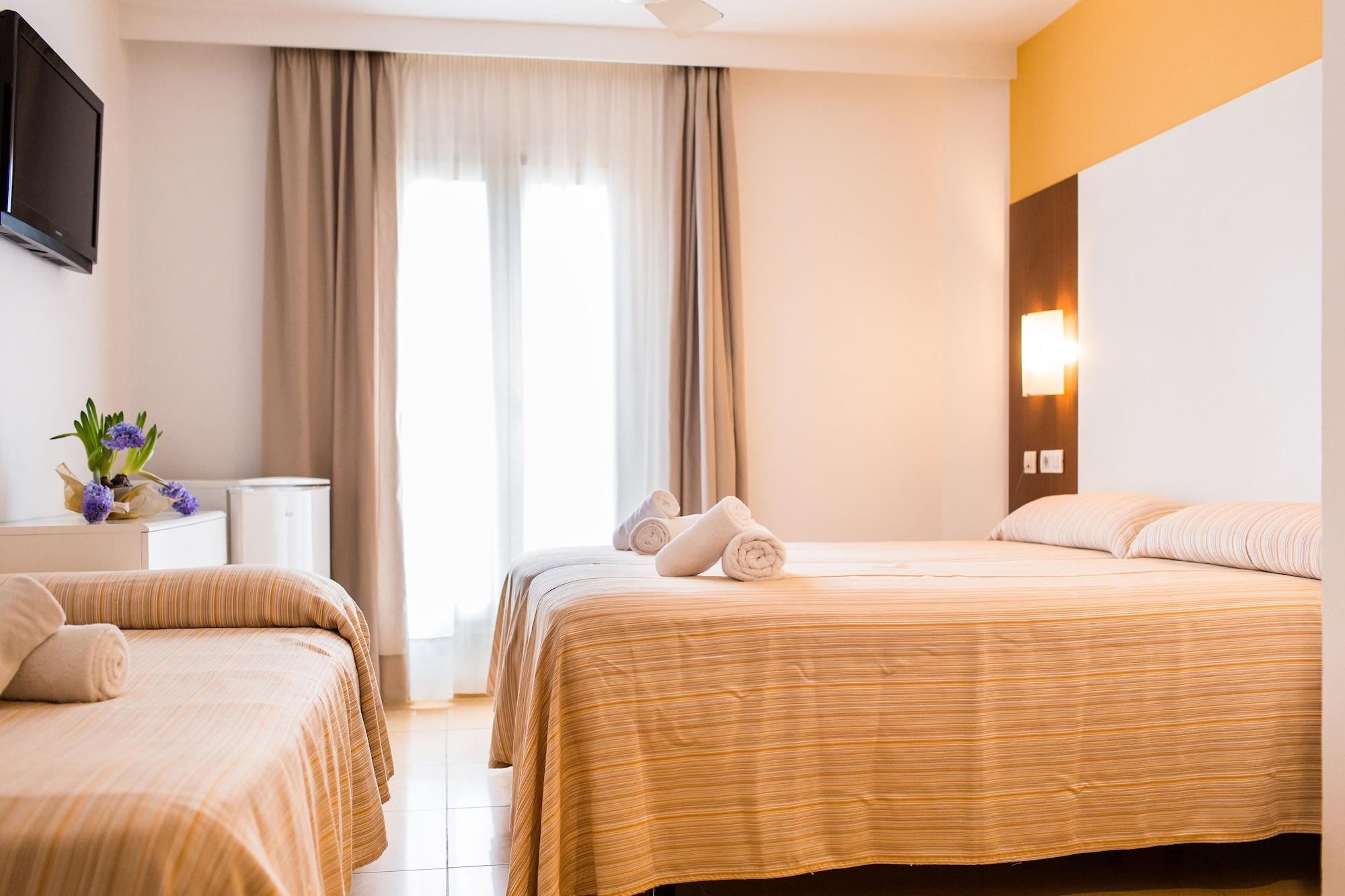 Hostal Ciutadella Ciutadella  Esterno foto