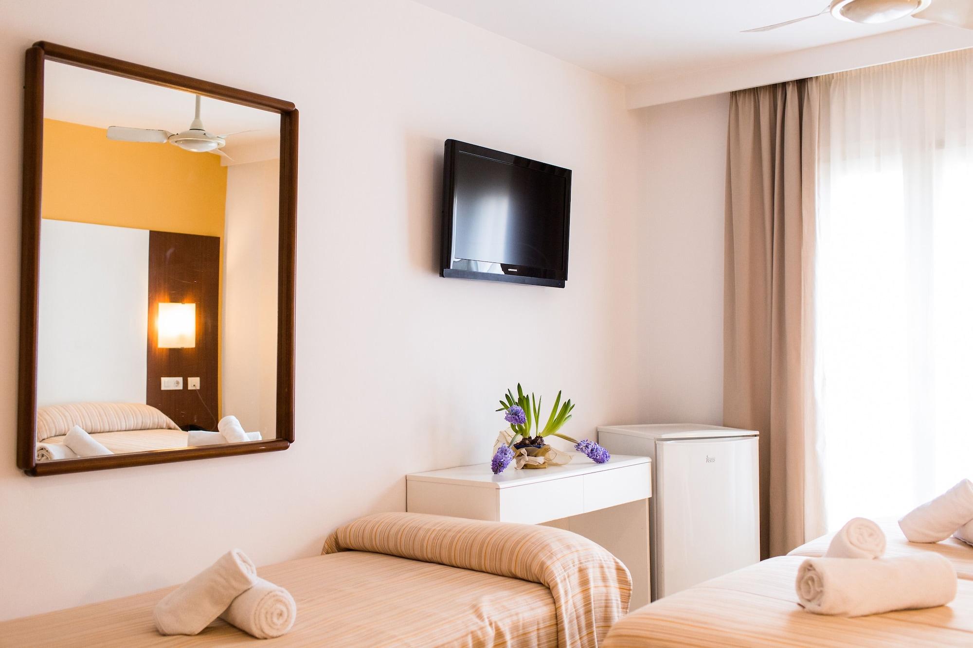 Hostal Ciutadella Ciutadella  Esterno foto