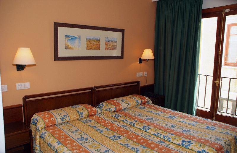 Hostal Ciutadella Ciutadella  Esterno foto